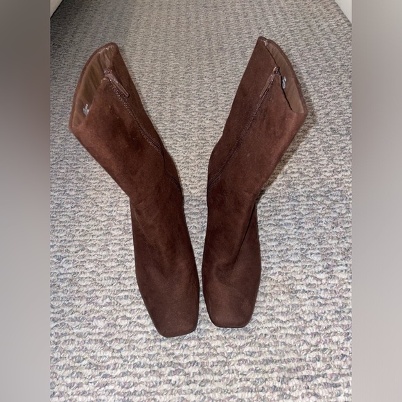 Justfab Lilliana Brown Heel Boots - Picture 2 of 6